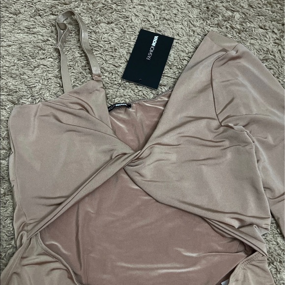 Nude Cut Out Bodysuit - Picture 5 of 12